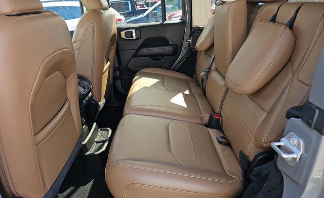 Used 2023 Jeep Wrangler Unlimited Sahara w/ Cold Weather Group AWD/4WD image 14