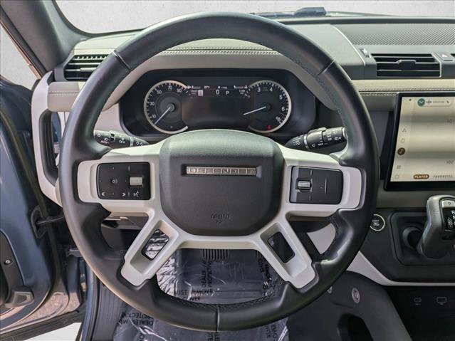 Used 2023 Land Rover Defender 110 S image 11