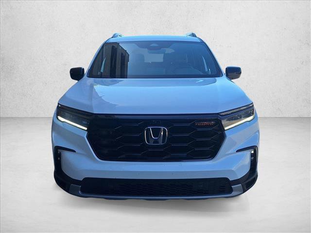 Used 2024 Honda Pilot TrailSport image 3