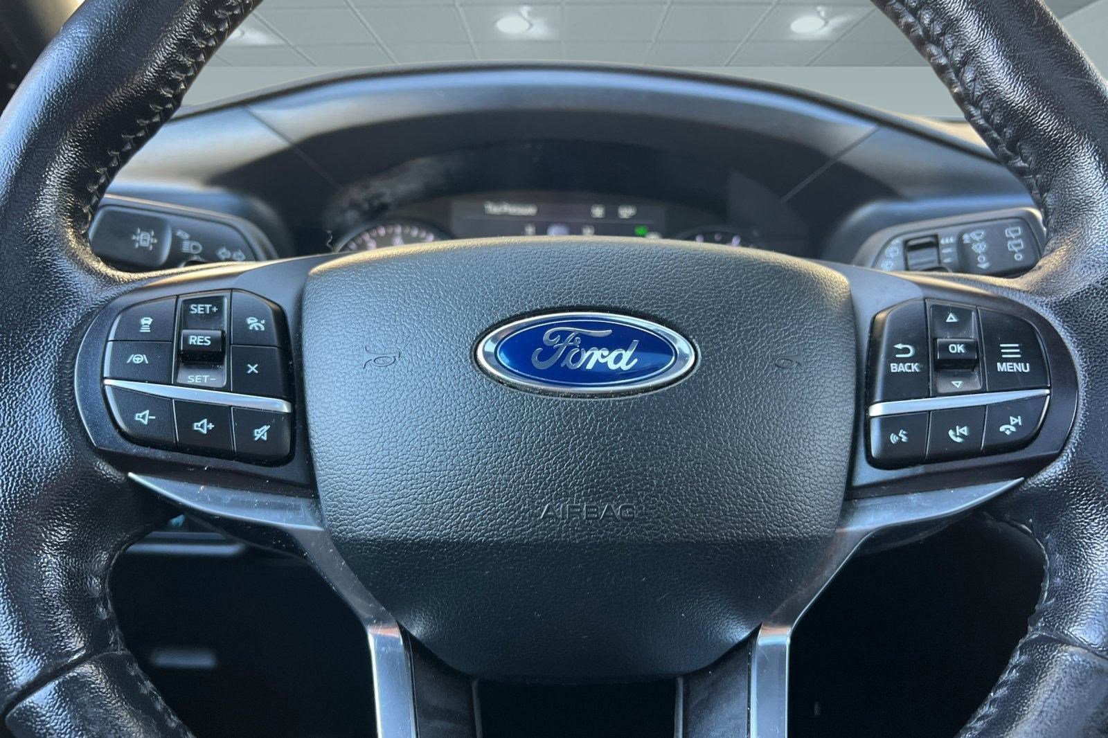 Used 2020 Ford Explorer Limited image 16