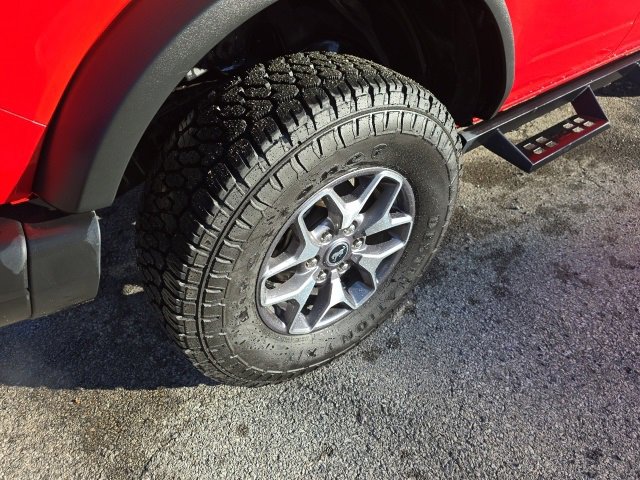 Used 2023 Ford Bronco Badlands image 13