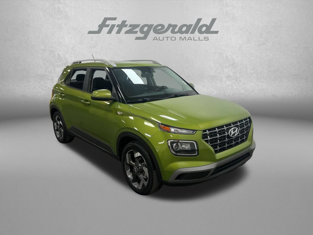 Used 2024 Hyundai Venue SEL FWD image 8