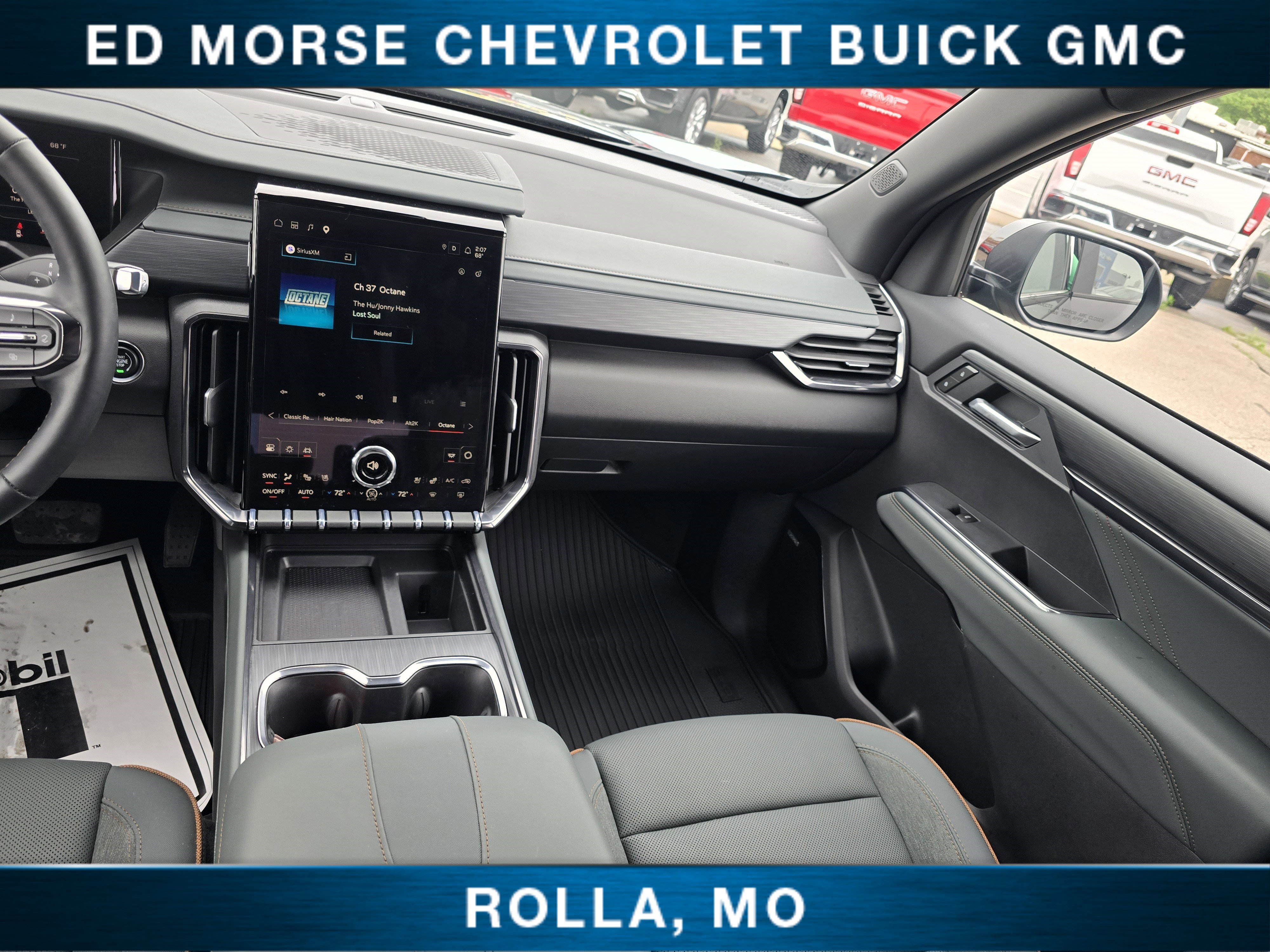 Used 2026 GMC Acadia AT4 w/ Luxury Package AWD/4WD image 26