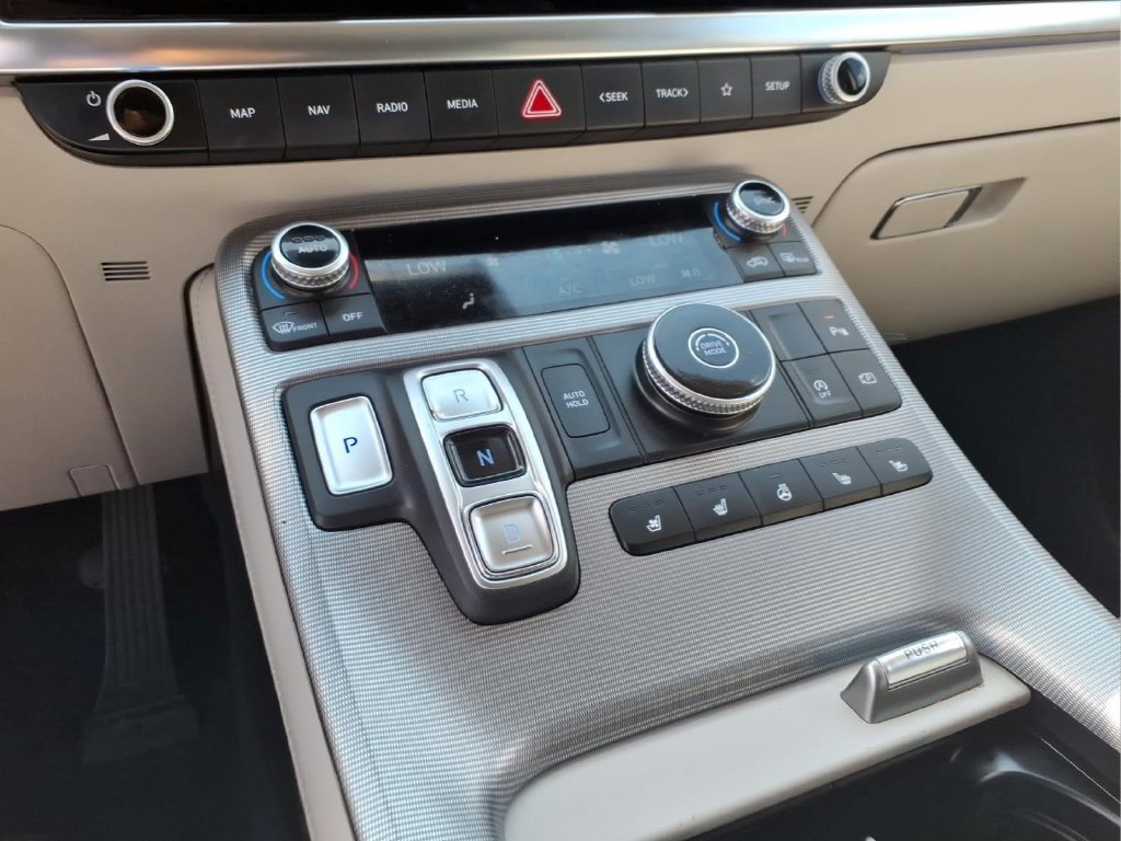 Used 2024 Hyundai Palisade Calligraphy FWD image 18