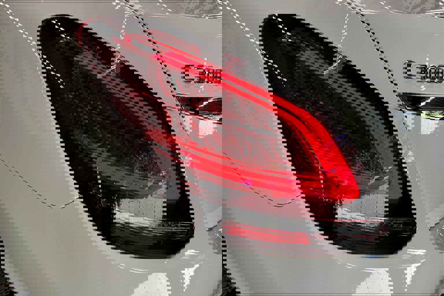 Used 2021 Mercedes-Benz C 300 Sedan image 32