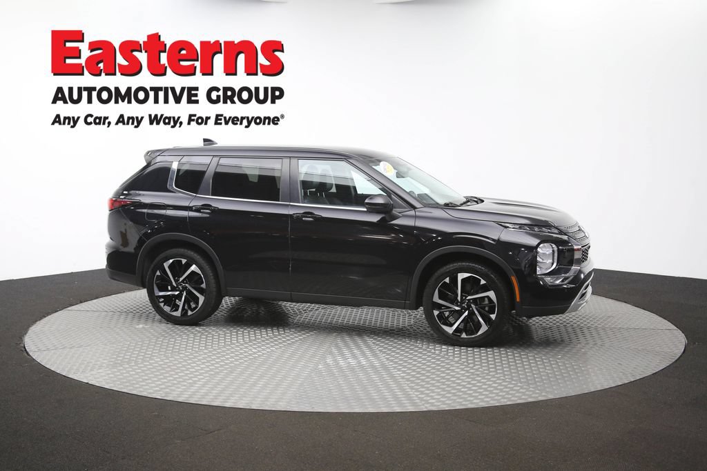 Used 2024 Mitsubishi Outlander SE AWD/4WD image 46