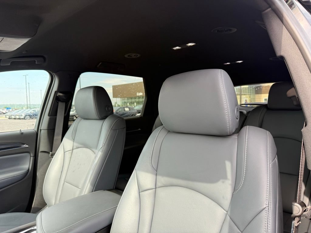 Used 2024 Buick Enclave Essence FWD image 22