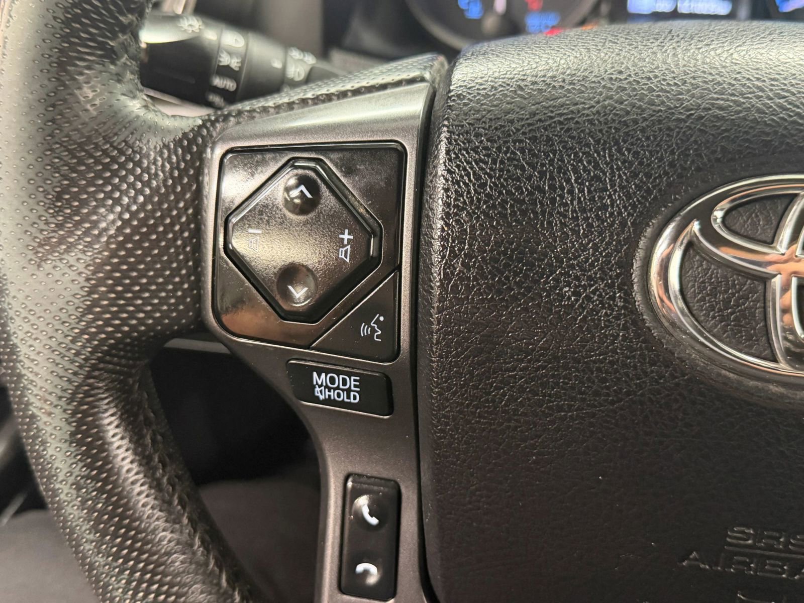 Used 2021 Toyota Tacoma TRD Sport w/ Technology Package AWD/4WD image 26