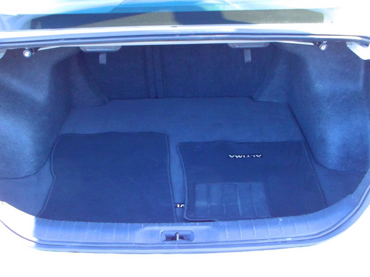 Used 2024 Nissan Altima 2.5 SV image 26