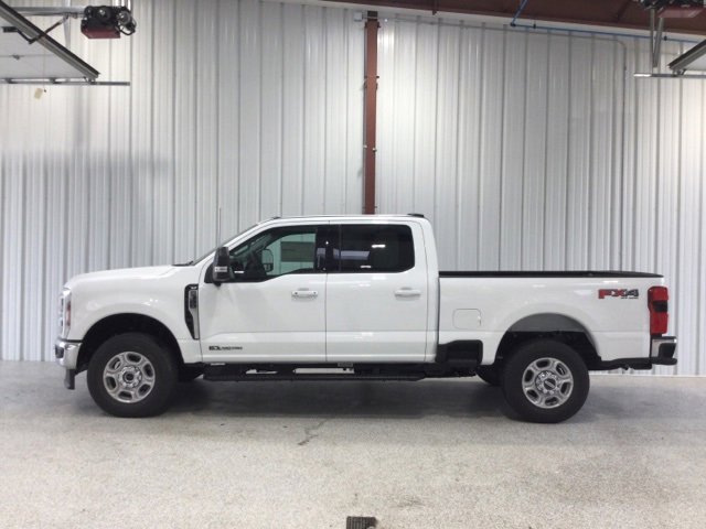New 2026 Ford F350 XLT image 2