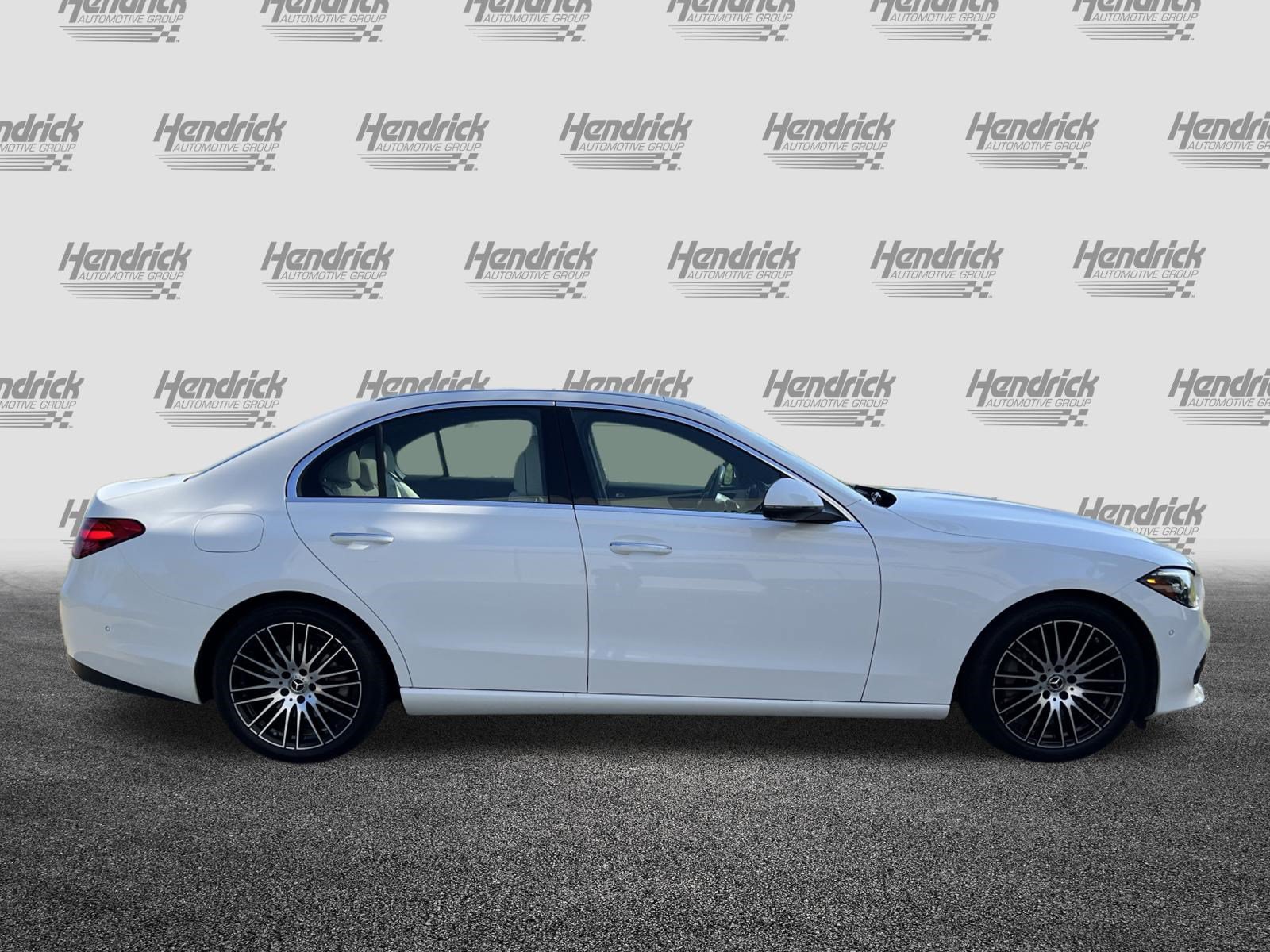 Used 2025 Mercedes-Benz C 300 Sedan image 11