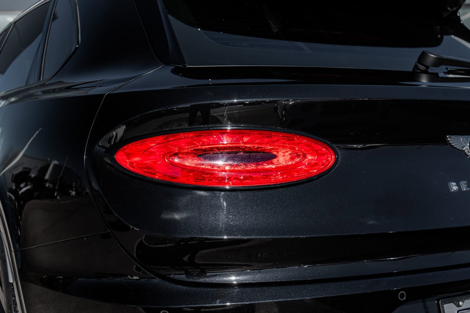 Used 2024 Bentley Bentayga Extended Wheelbase image 10