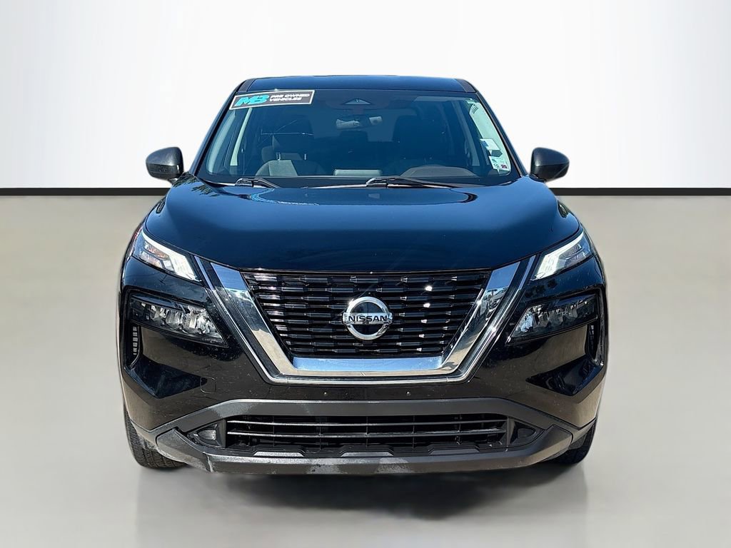 Used 2021 Nissan Rogue S image 2