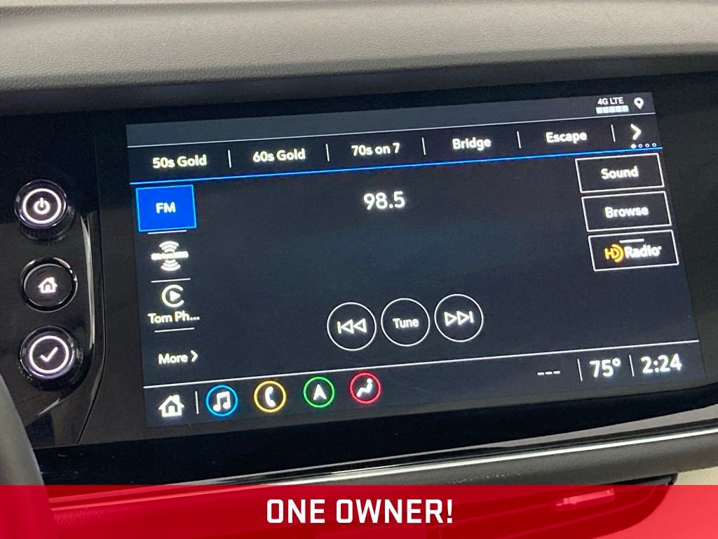 Used 2022 Buick Envision Avenir w/ Technology Package II image 3