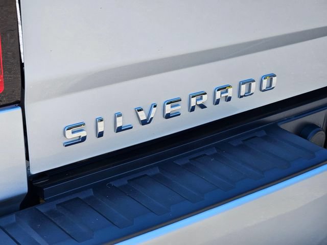Used 2018 Chevrolet Silverado 1500 Custom w/ Rally 1 Edition RWD image 13
