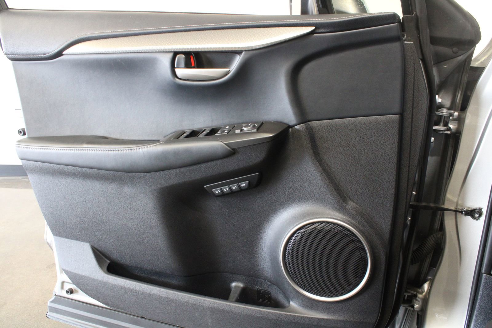 Used 2015 Lexus NX 200t F Sport image 22