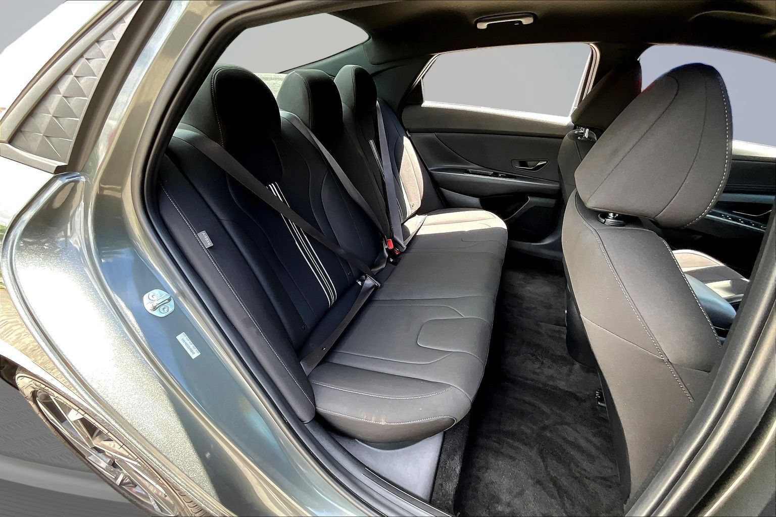 Used 2025 Hyundai Elantra Sport FWD image 27