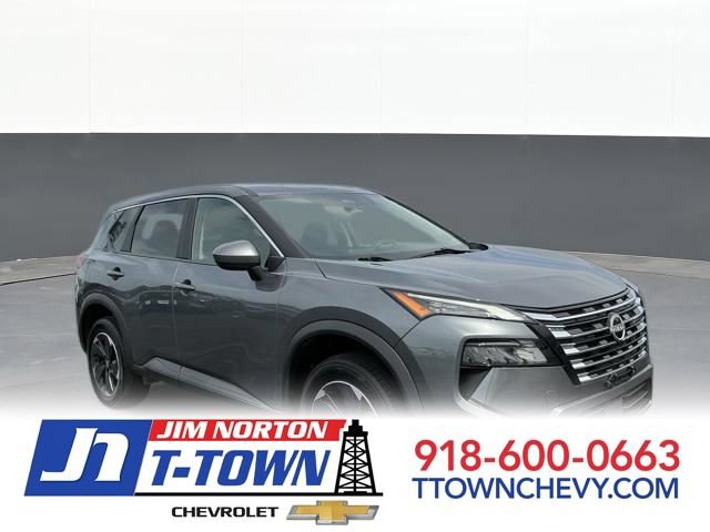 Used 2024 Nissan Rogue SV AWD/4WD image 1