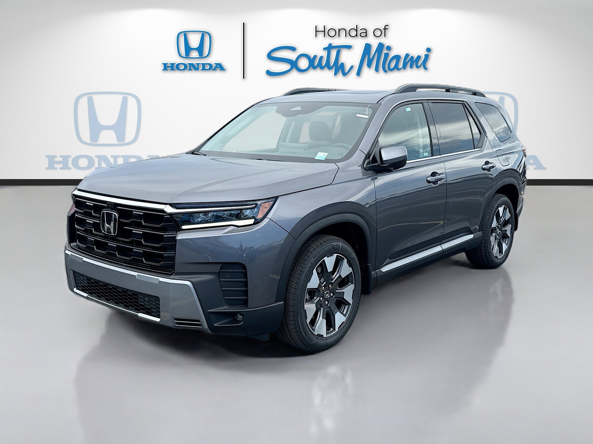New 2026 Honda Pilot Touring image 3