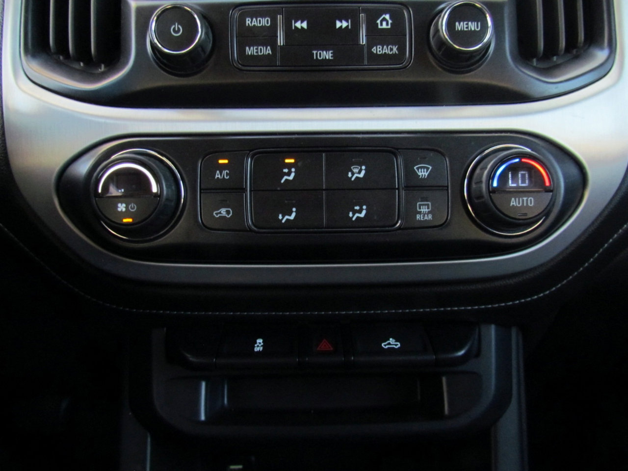 Used 2015 GMC Canyon SLE w/ SLE Convenience Package image 31