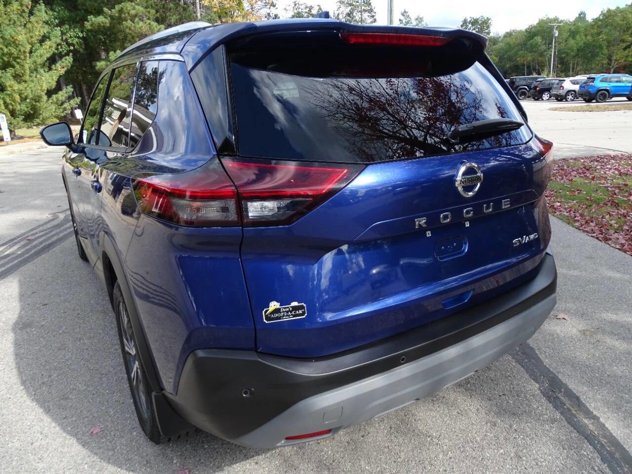 Used 2021 Nissan Rogue SV image 8