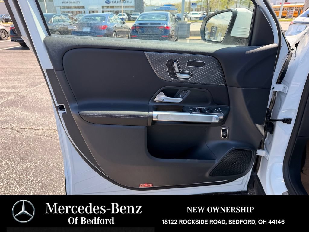 New 2026 Mercedes-Benz GLB 250 4MATIC image 7