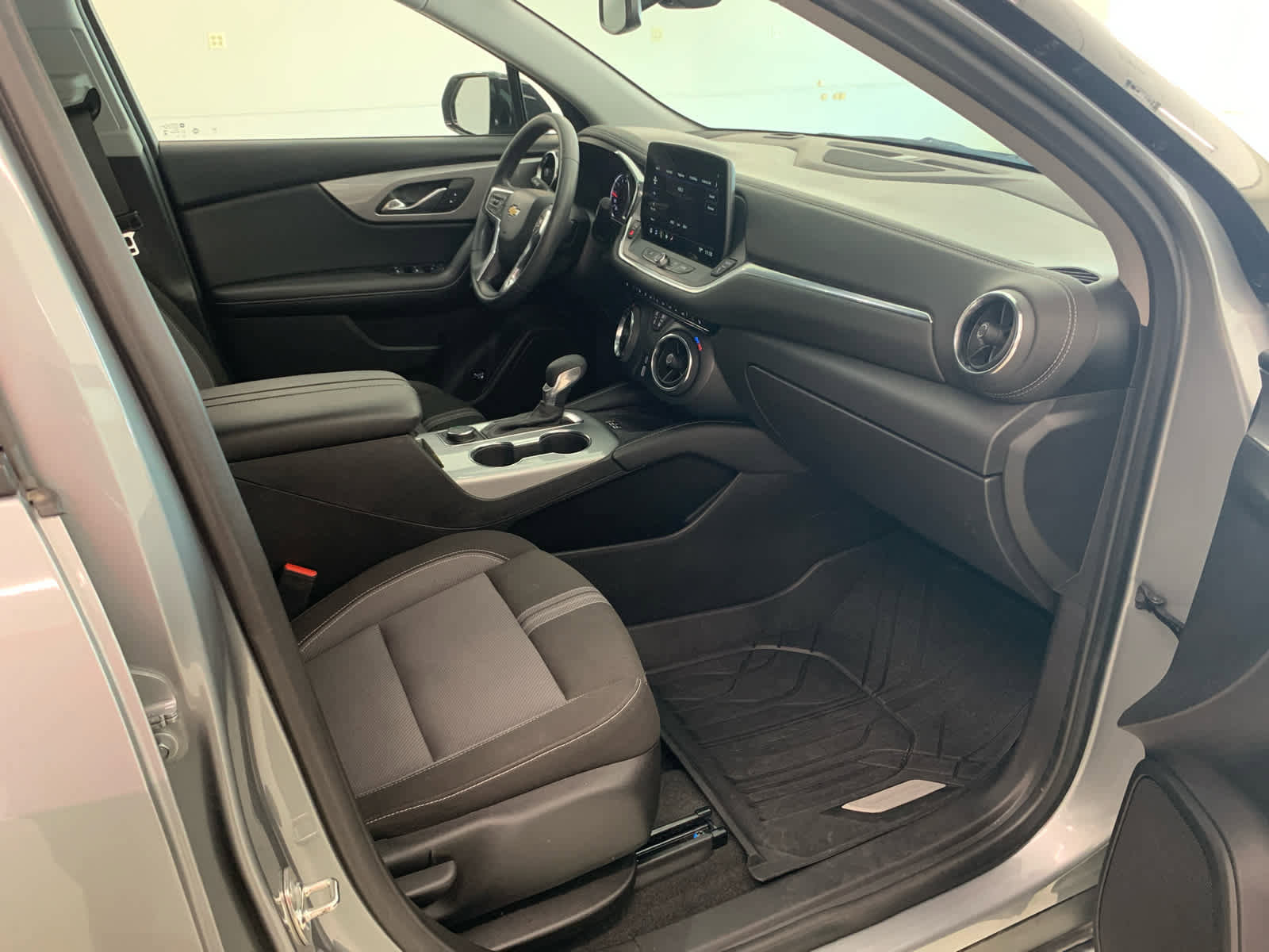 Used 2024 Chevrolet Blazer LT w/ Convenience Package image 15