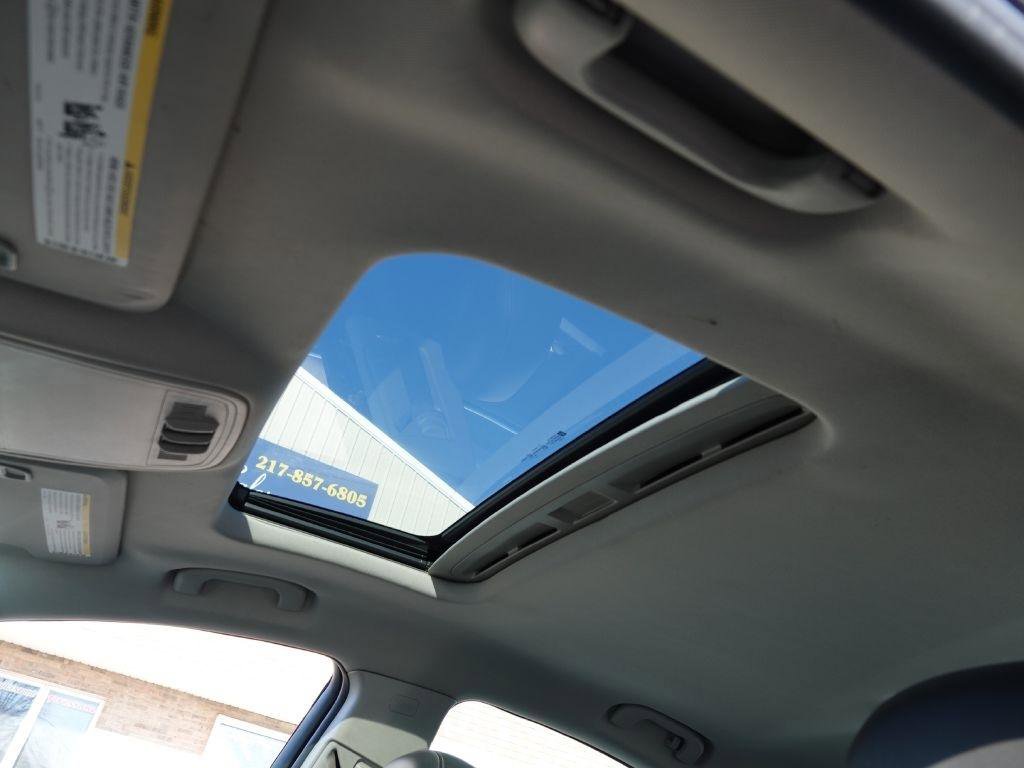 Used 2017 Buick Regal Sport Touring image 24