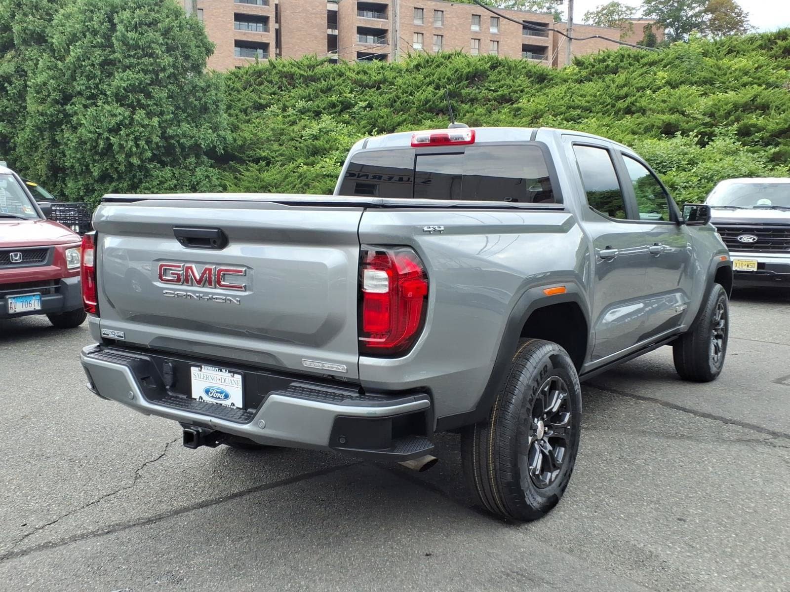 Used 2023 GMC Canyon Elevation w/ Elevation Premium Package AWD/4WD image 5