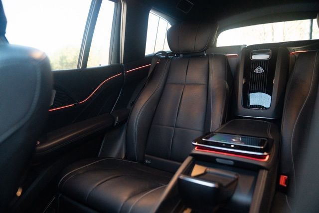 Used 2021 Mercedes-Benz Maybach GLS 600 4MATIC image 45