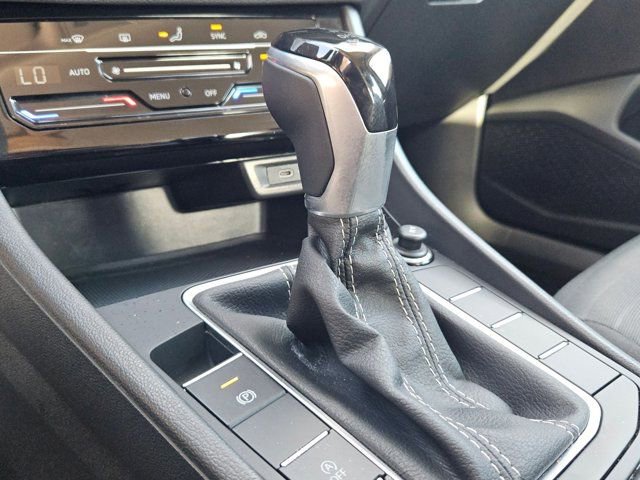 Used 2025 Volkswagen Jetta S image 19