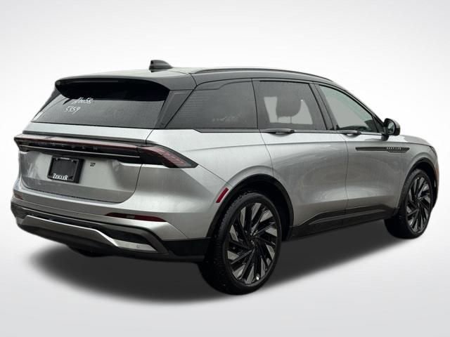 New 2026 Lincoln Nautilus Reserve w/ Jet Appearance Package image 5
