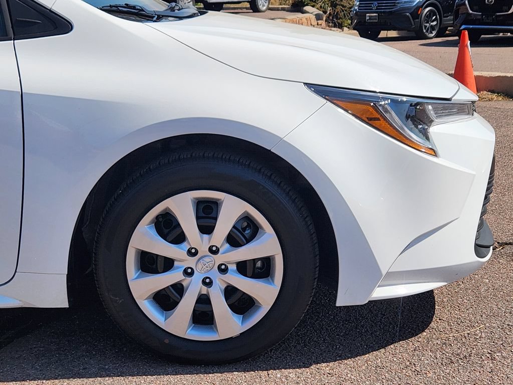Used 2026 Toyota Corolla LE FWD image 29
