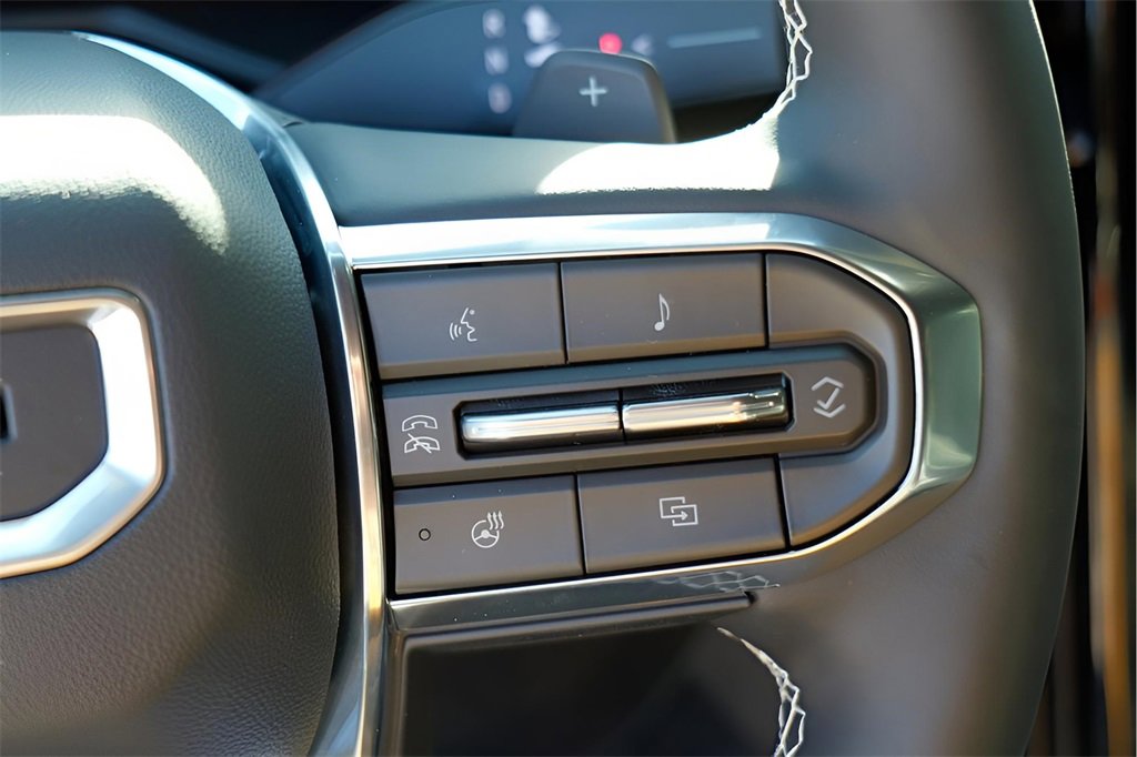 New 2026 GMC Acadia Denali w/ Super Cruise Package image 13