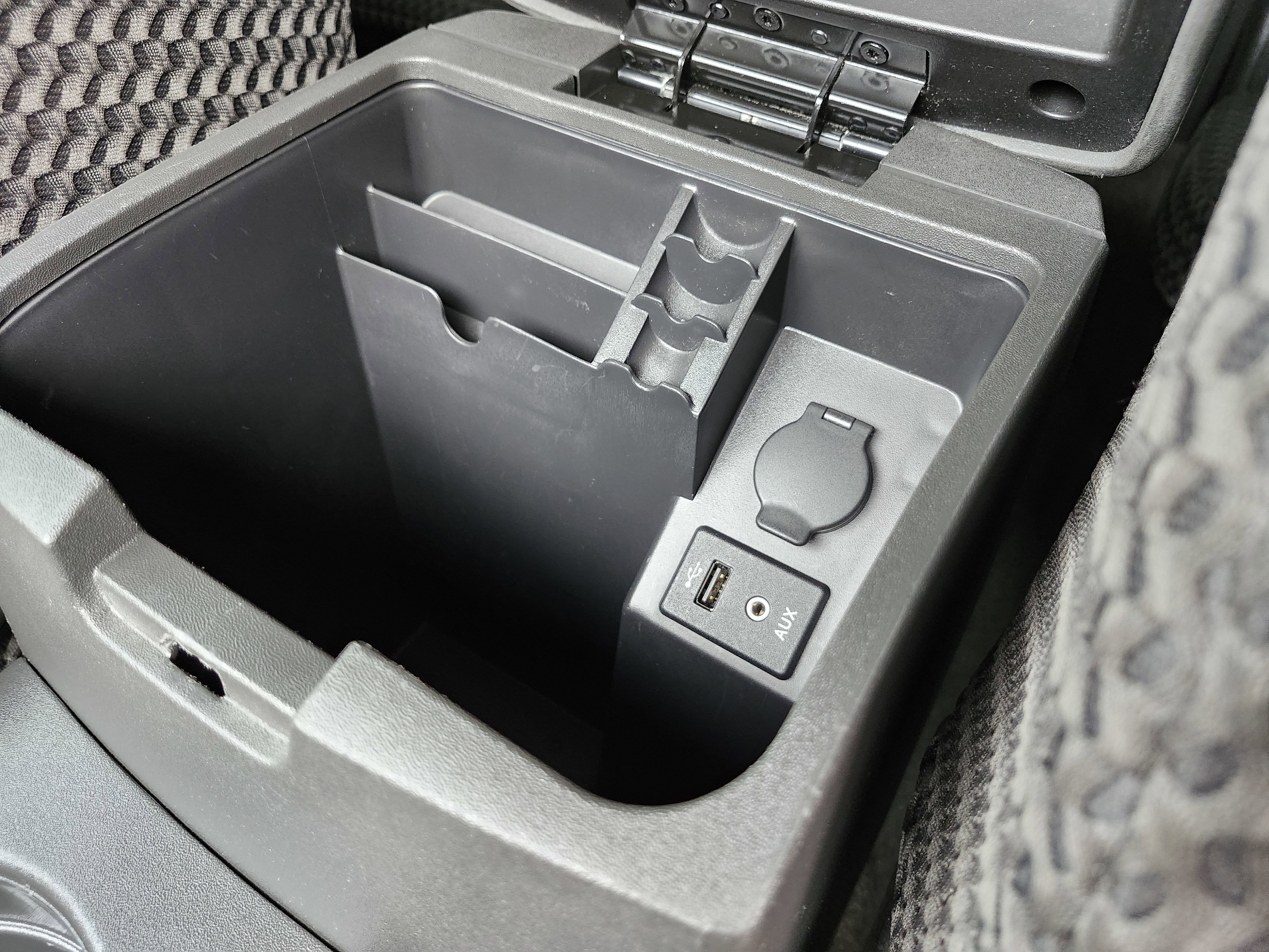 Used 2016 Nissan Frontier SV AWD/4WD image 8