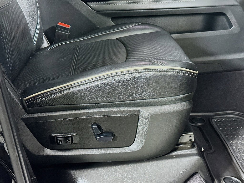 Used 2020 RAM 3500 Limited image 27