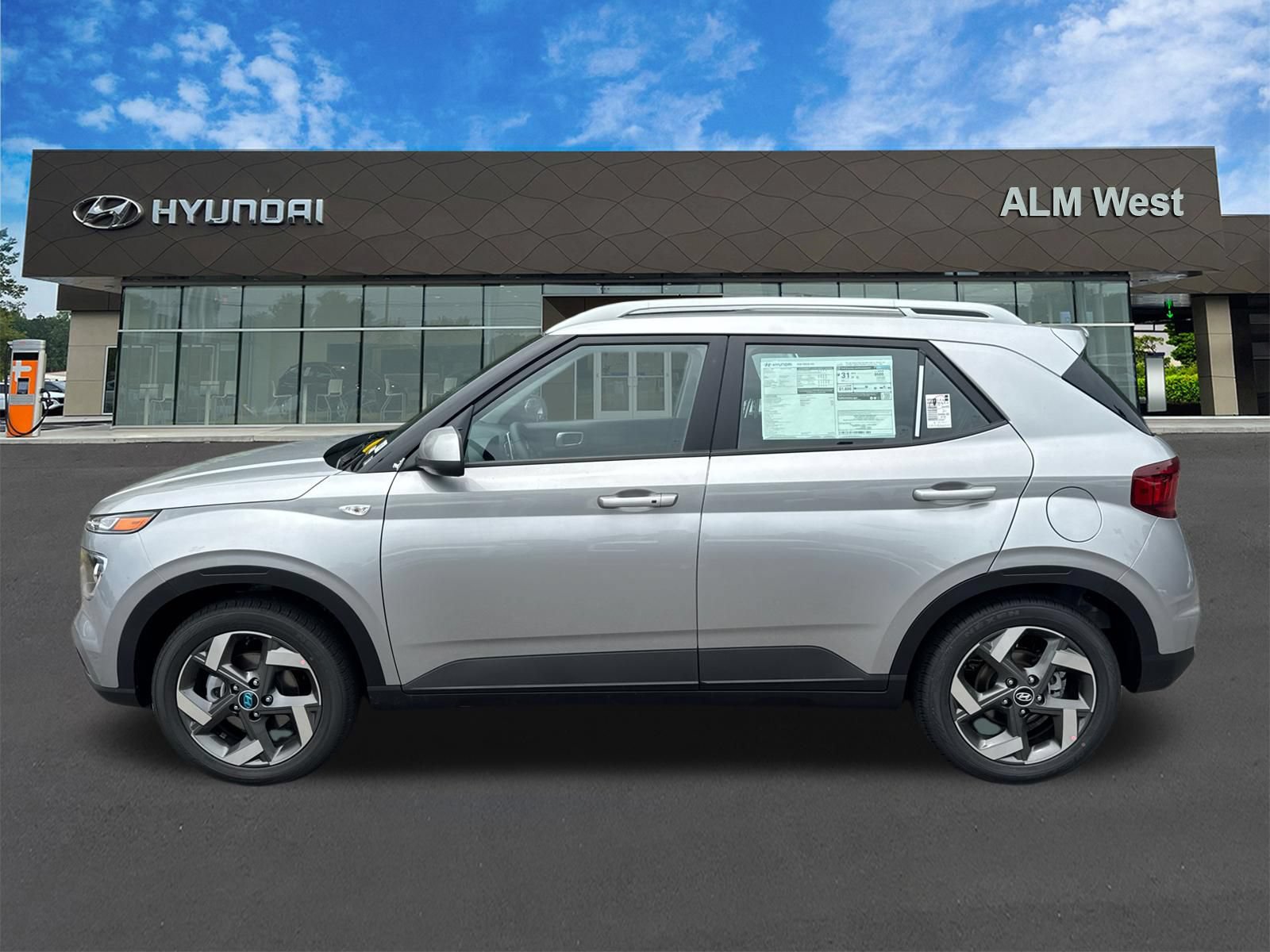 New 2026 Hyundai Venue SEL FWD image 9
