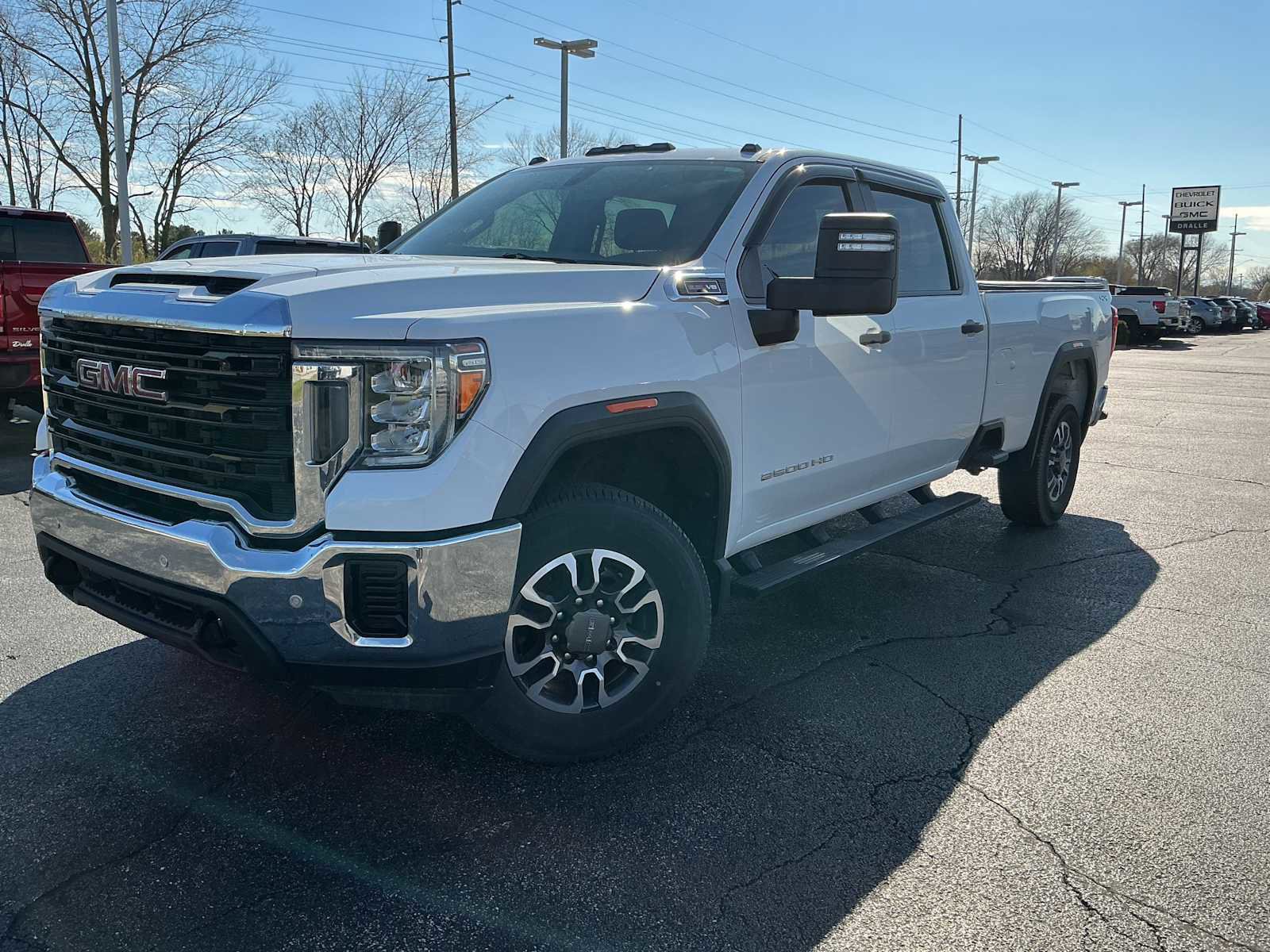 Used 2020 GMC Sierra 2500 4x4 Crew Cab w/ Gooseneck/5TH Wheel Package image 3