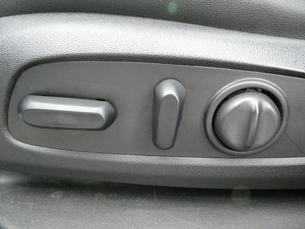 Used 2019 Chevrolet Blazer RS image 21