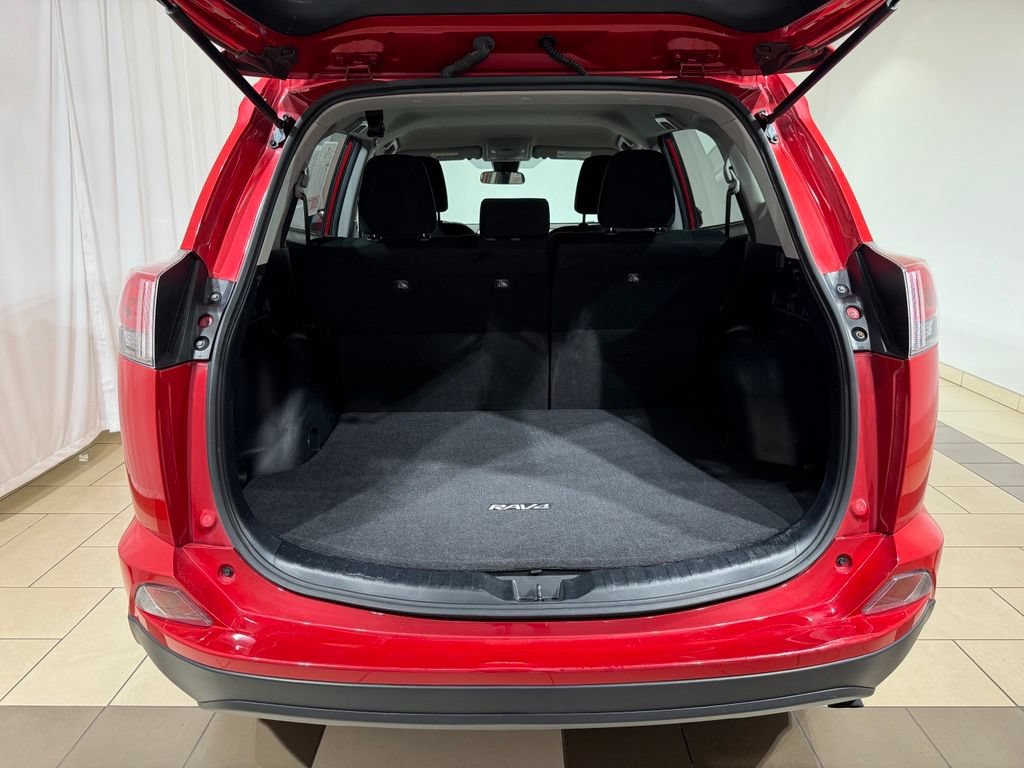 Used 2017 Toyota RAV4 LE w/ Carpet Mat Package AWD/4WD image 11