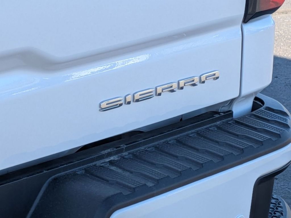 Used 2024 GMC Sierra 1500 Denali w/ Technology Package AWD/4WD image 11