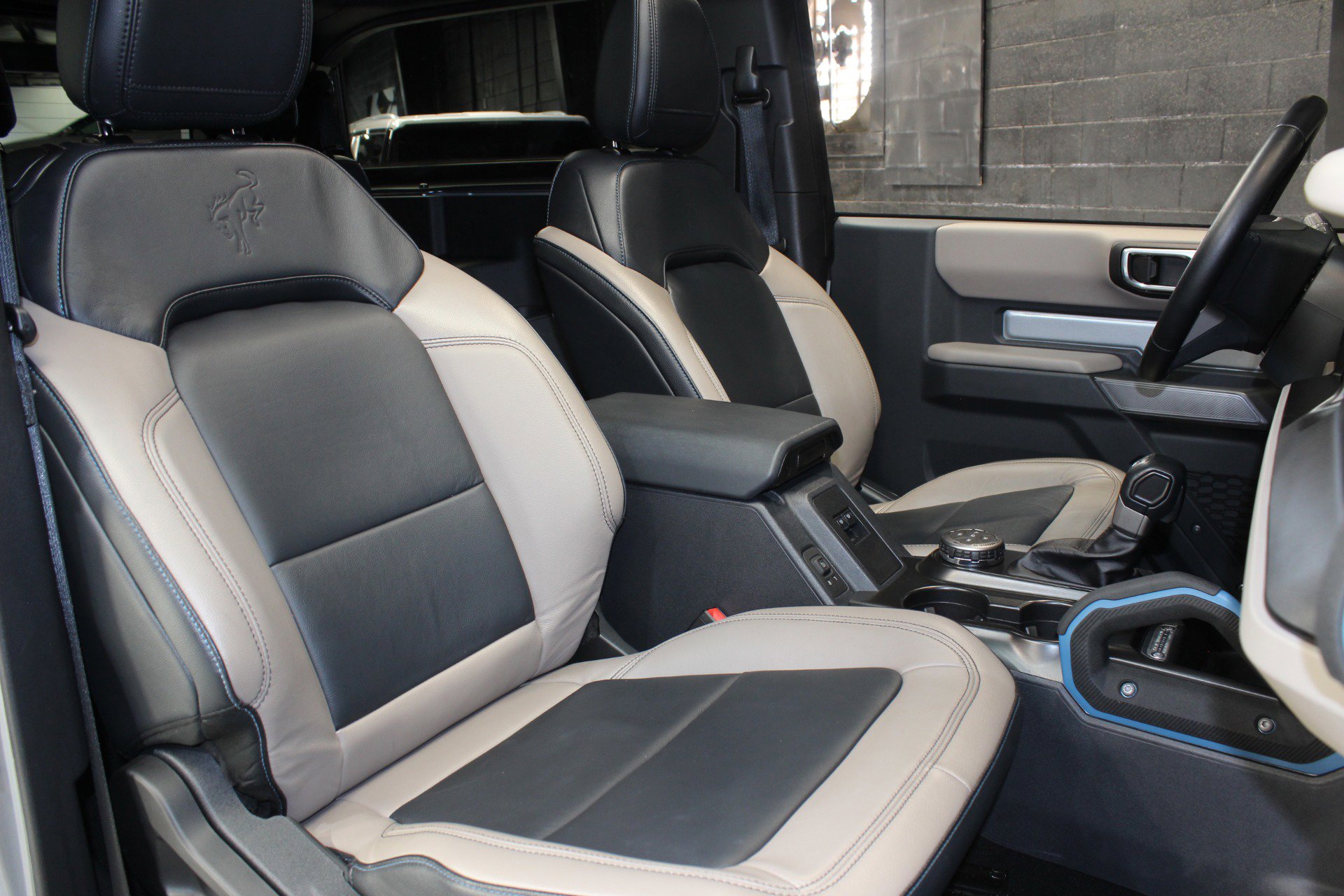 Used 2022 Ford Bronco Wildtrak image 38