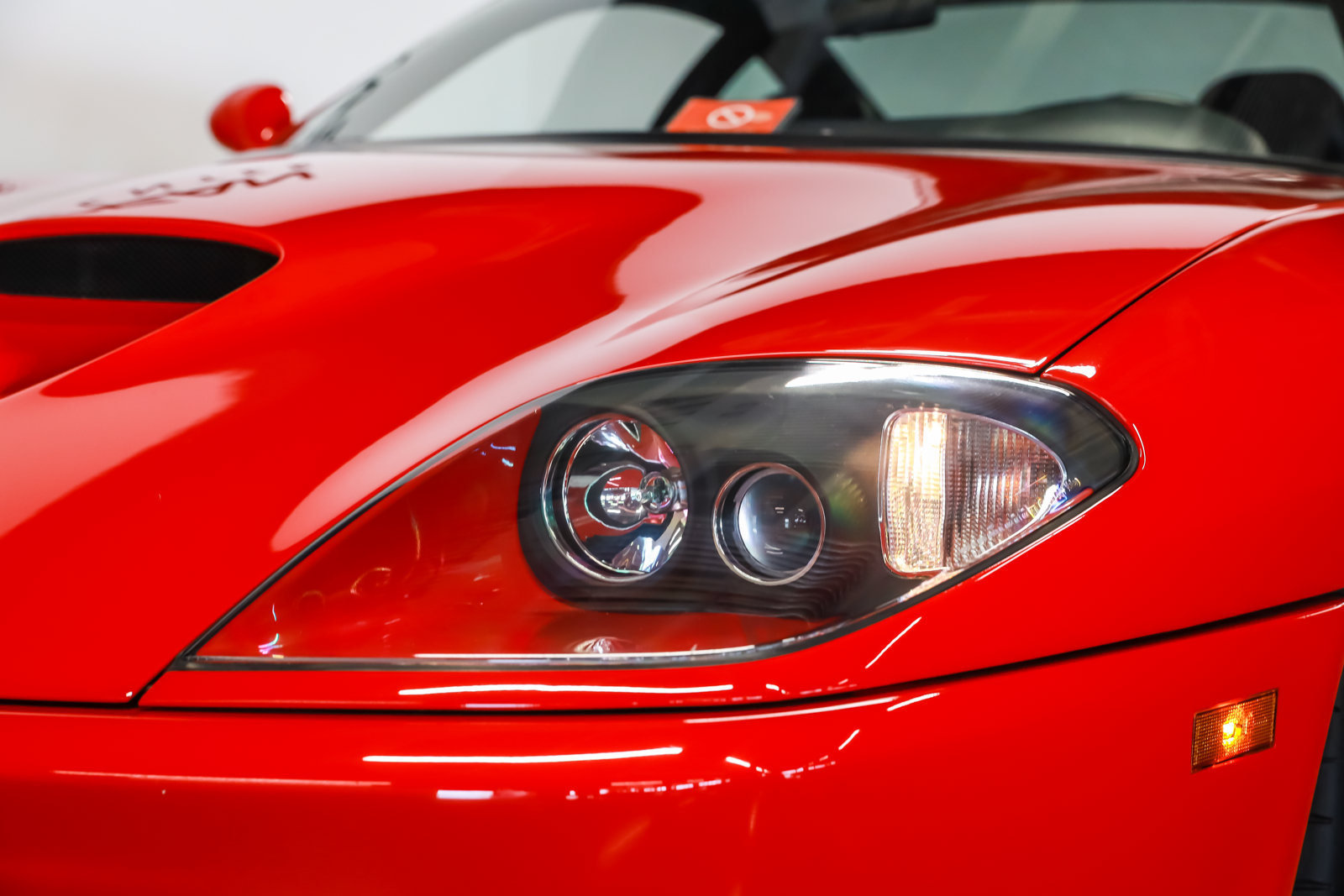 Used 2000 Ferrari 550 Maranello Coupe RWD image 28