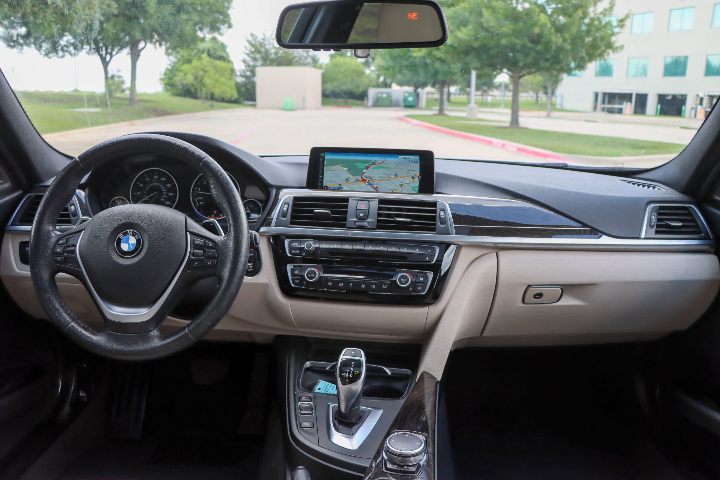 Used 2016 BMW 328i Sedan RWD image 25