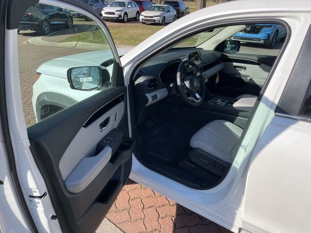 New 2025 Honda Pilot EX-L image 16