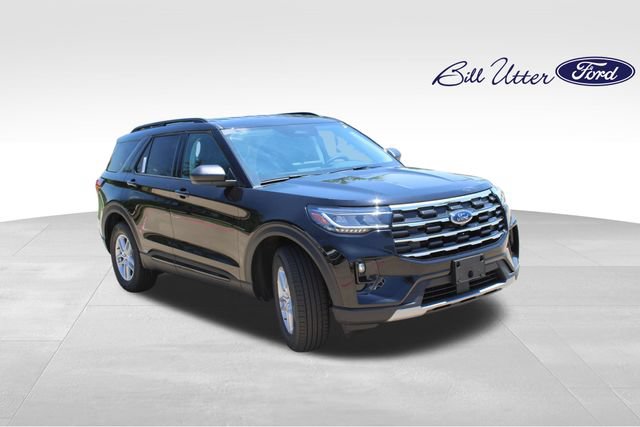 New 2026 Ford Explorer Active w/ Active Comfort Package RWD image 2