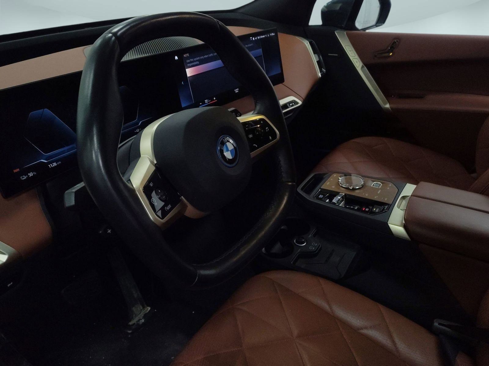 Used 2023 BMW iX xDrive50 w/ Ultimate Package 2 image 4