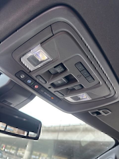 Used 2022 GMC Sierra 1500 SLT w/ SLT Premium Plus Package AWD/4WD image 28