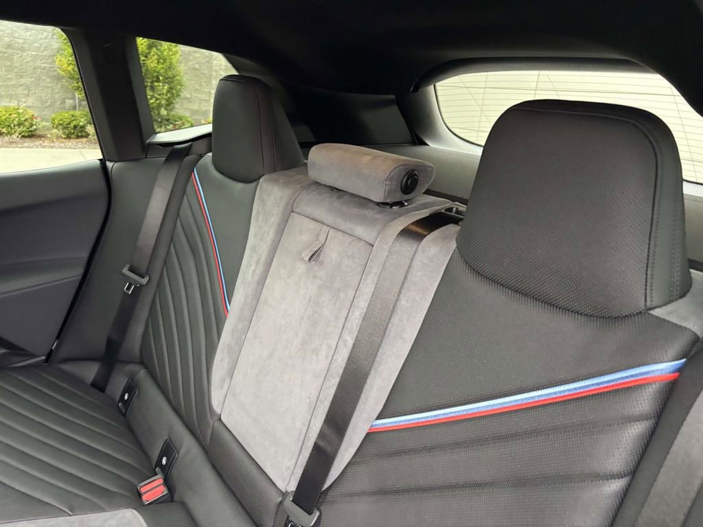 New 2026 BMW iX xDrive45 w/ M Sport Package image 27