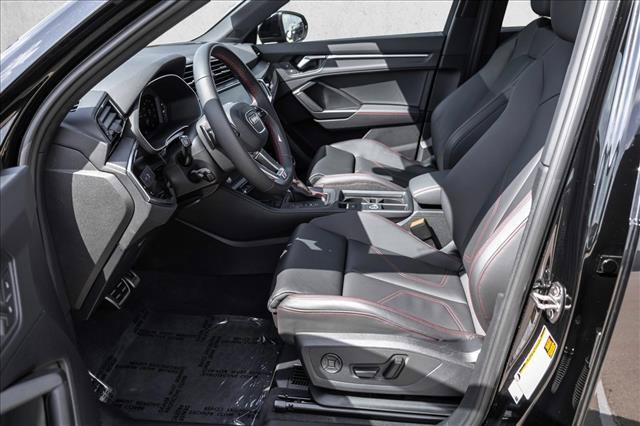 Certified 2025 Audi Q3 2.0T Premium Plus AWD/4WD image 12